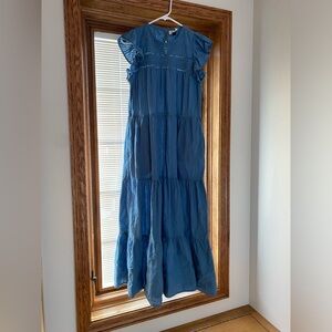 Universal treads. Worn once! Size large.